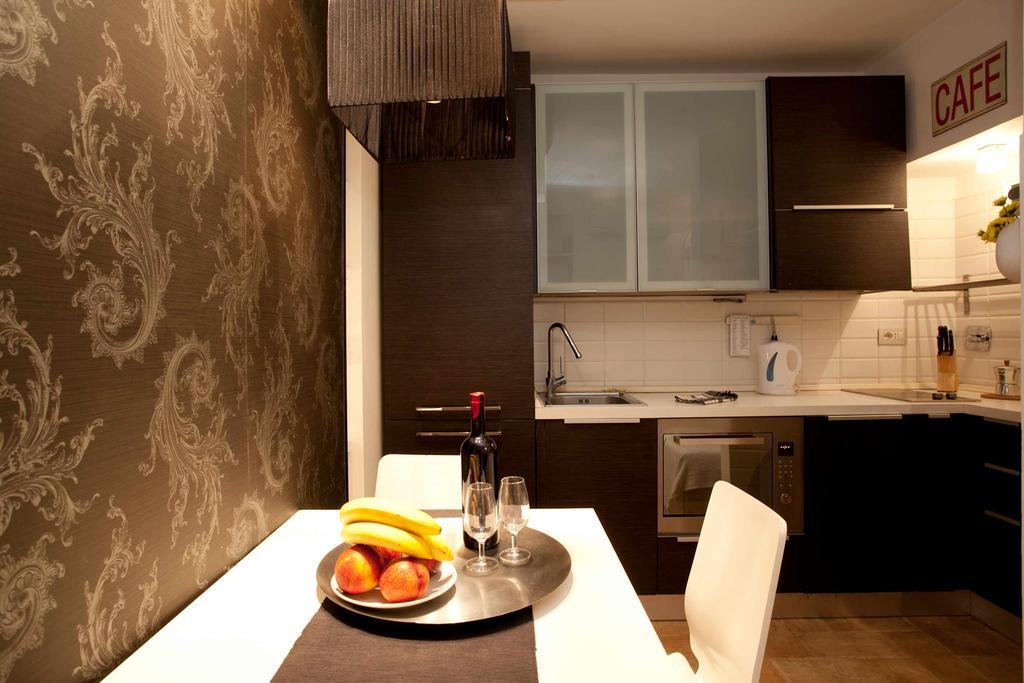 Apartment Colosseum Secret *